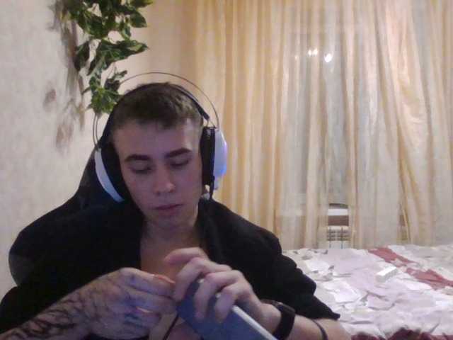 BludMan live webcam show