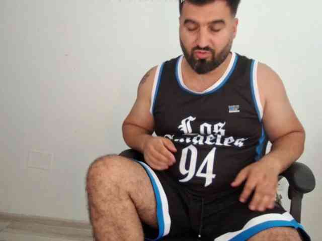 Daddy-Bear Live Webcam on BongaCams