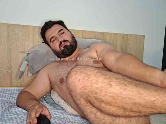 Daddy-Bear Live Webcam on BongaCams