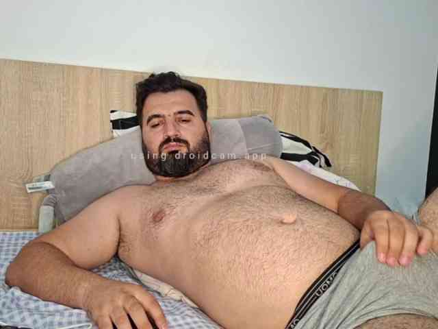 Daddy-Bear Live Webcam on BongaCams
