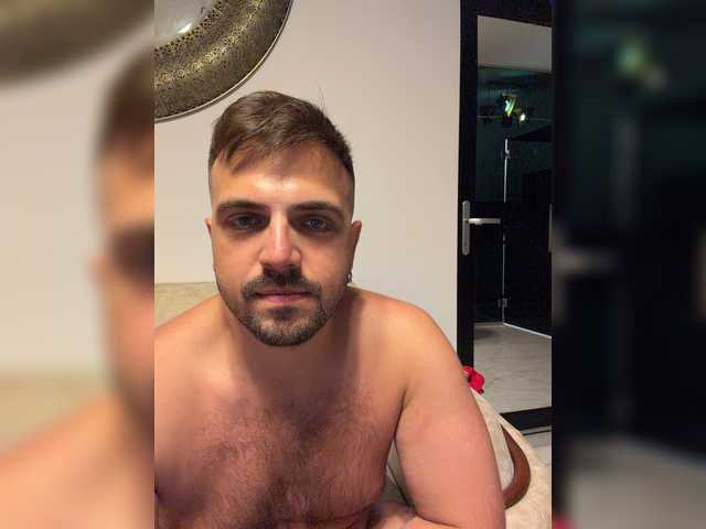 go to chat with BlondeandtheBeast