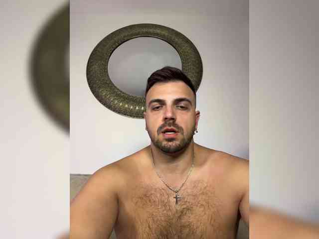 BlondeandtheBeast webcam