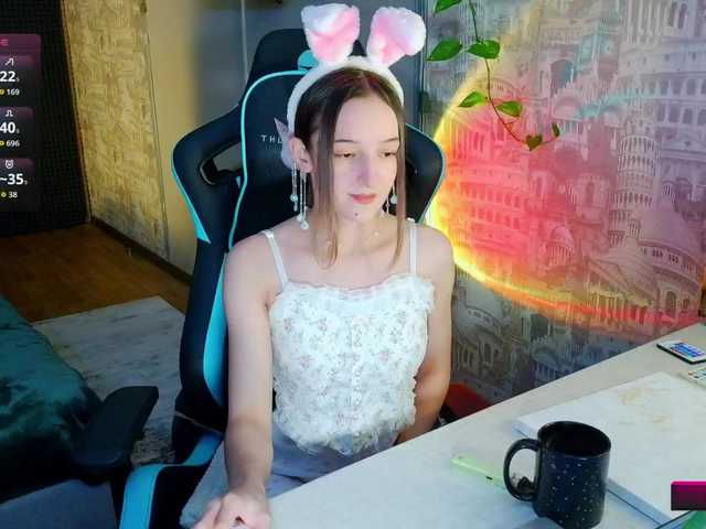 Jennylegs live cam on BongaCams