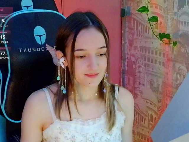 Jennylegs live cam on BongaCams