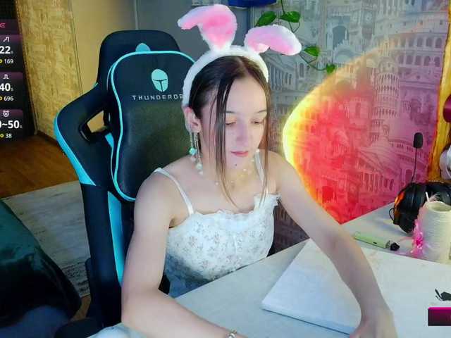 Jennylegs live cam on BongaCams