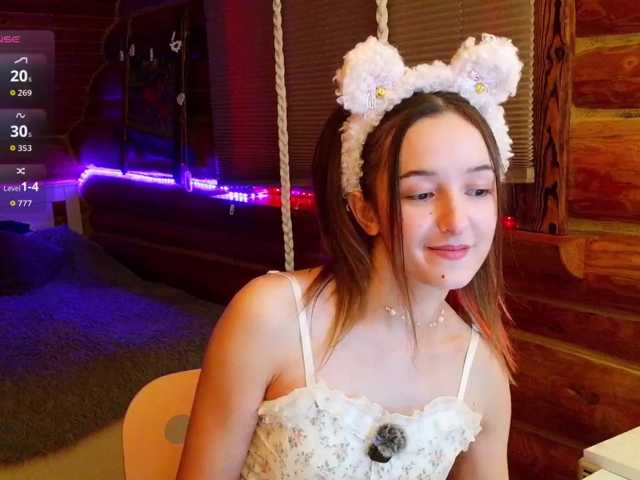 Jennylegs live cam on BongaCams