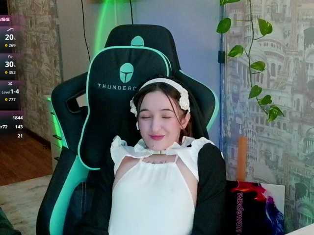 Jennylegs live cam on BongaCams