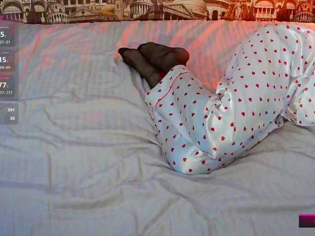 Jennylegs live cam on BongaCams