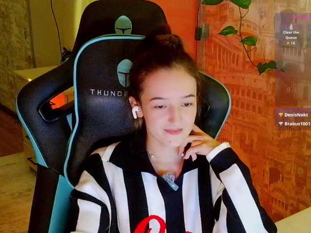 Jennylegs live cam on BongaCams