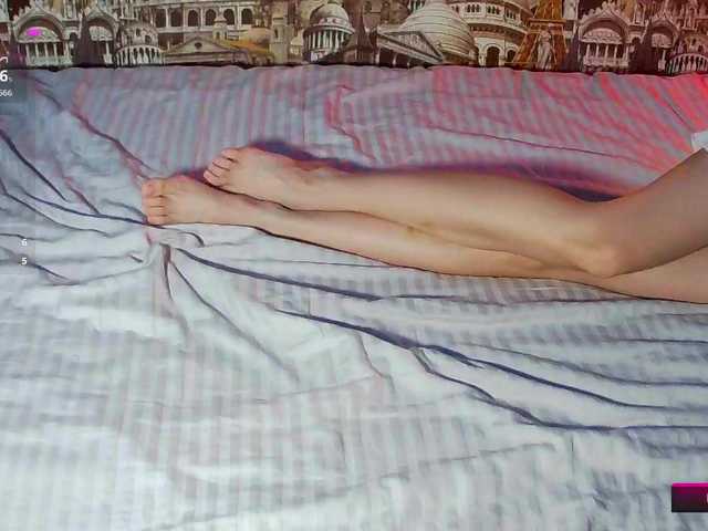 Jennylegs live cam on BongaCams