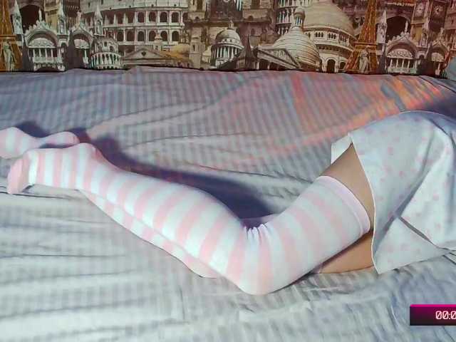 Jennylegs live cam on BongaCams
