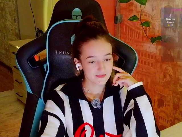 Jennylegs live cam on BongaCams