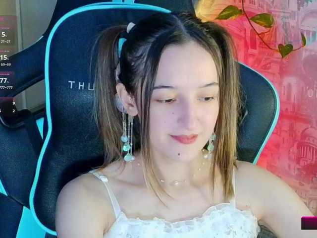 Jennylegs live cam on BongaCams