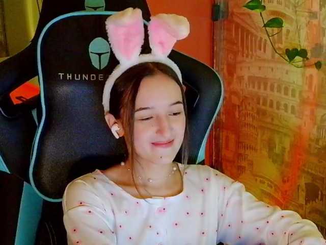 Jennylegs live cam on BongaCams