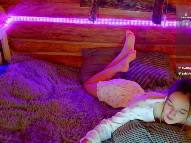 Jennylegs live cam on BongaCams