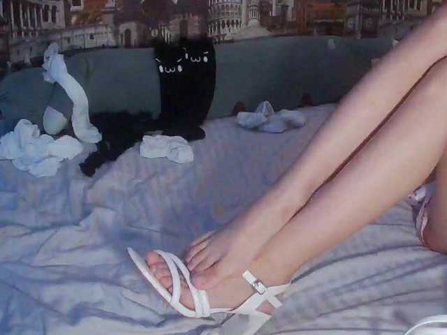 Jennylegs live cam on BongaCams