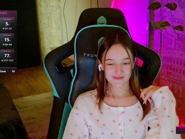 Jennylegs live cam on BongaCams