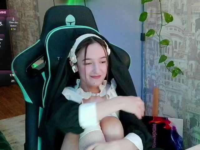 Jennylegs live cam on BongaCams