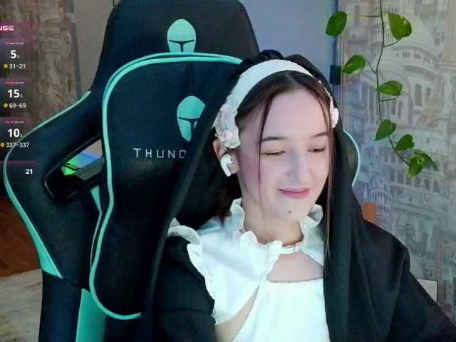 Jennylegs live cam on BongaCams