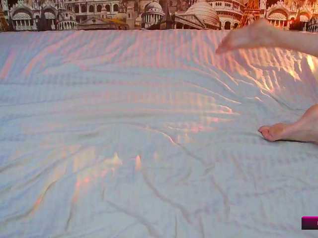 Jennylegs live cam on BongaCams