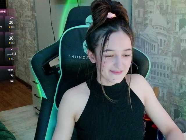 Jennylegs live cam on BongaCams