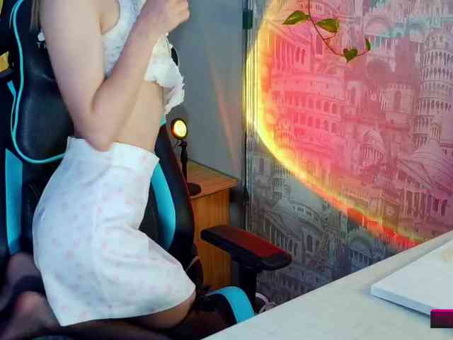 mimiJen webcam