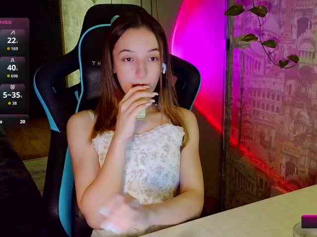 mimiJen webcam