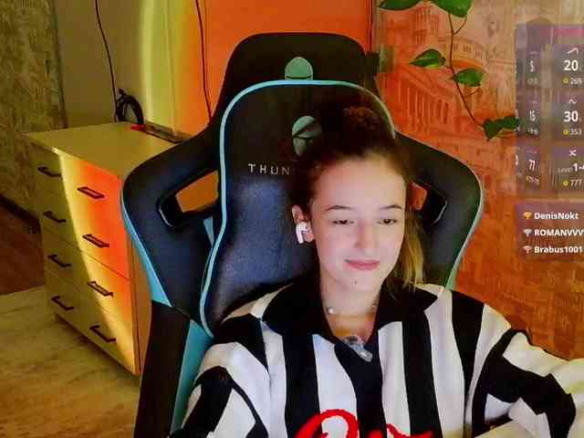 mimiJen webcam