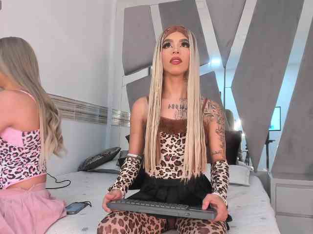 Zaory-Hots Live Webcam on BongaCams