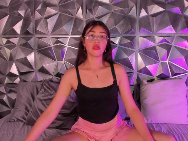 SofiiLeon live webcam show