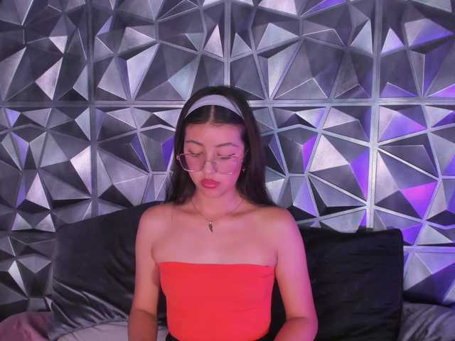 SofiiLeon live cam on BongaCams