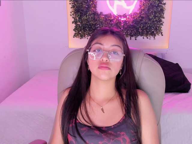 Sofi-- live webcam show