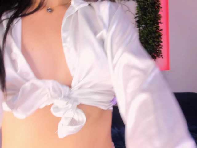 SofiiLeon live cam on BongaCams