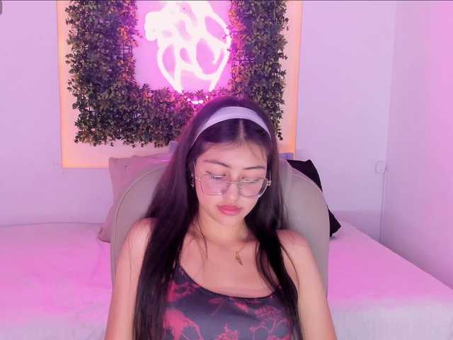 SofiiLeon live cam on BongaCams