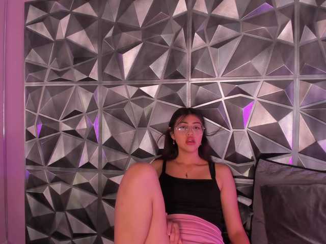 SofiiLeon live webcam show