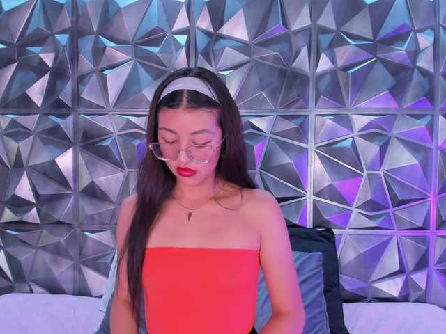 SofiiLeon live cam on BongaCams
