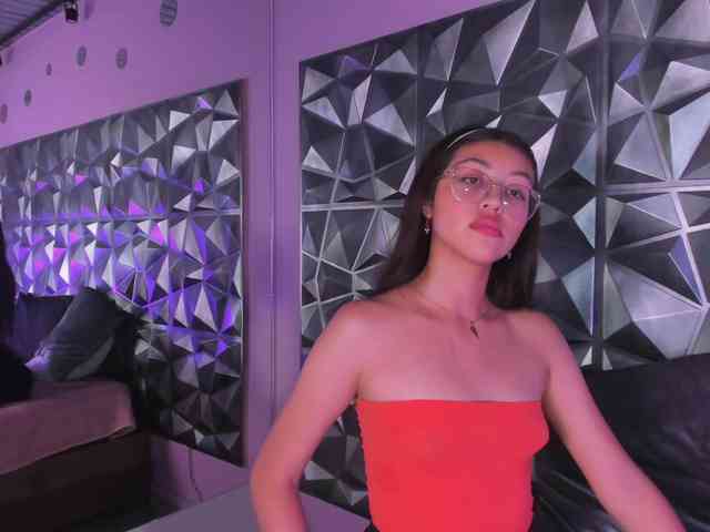 SofiiLeon Live Webcam on BongaCams