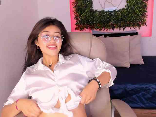 SofiiLeon webcam