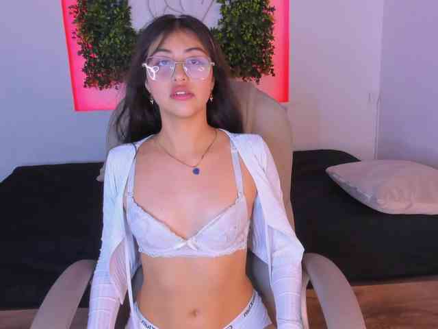SofiiLeon webcam
