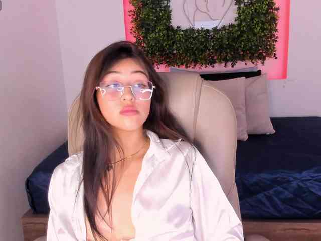 SofiiLeon webcam