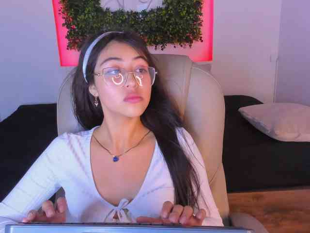 SofiiLeon webcam