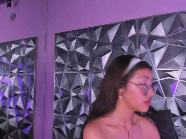 SofiiLeon webcam