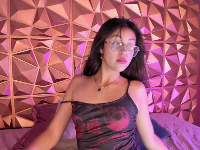 SofiiLeon webcam