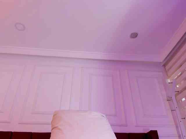 Linda-Moonrose webcam
