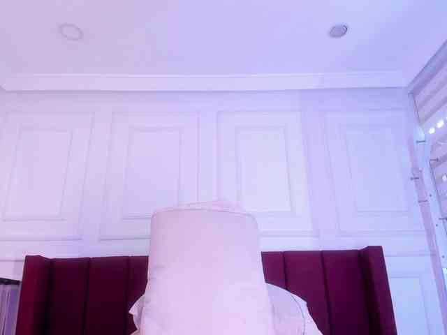 Linda-Moonrose webcam
