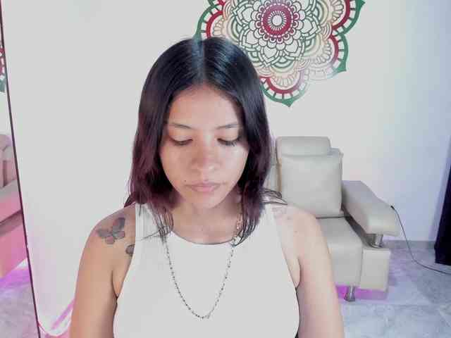 Candy-fox-19 webcam