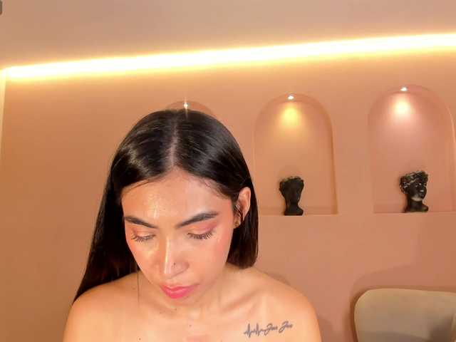 MeganWilde live cam on BongaCams