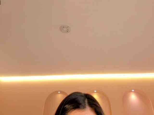 MeganWilde webcam