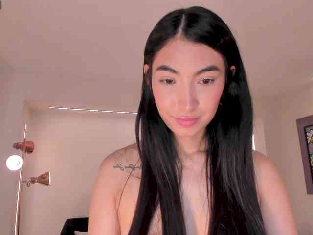 MeganWilde webcam