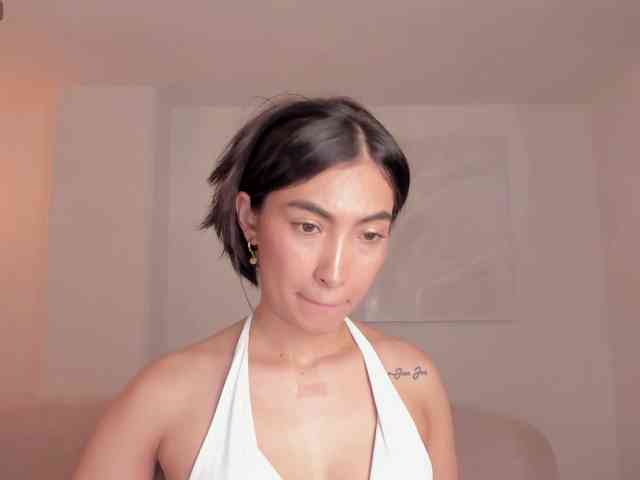 MeganWilde webcam